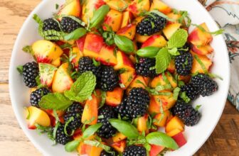 Peach Fruit Salad – Barefeet within the Kitchen