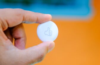 The way to substitute your AirTag battery